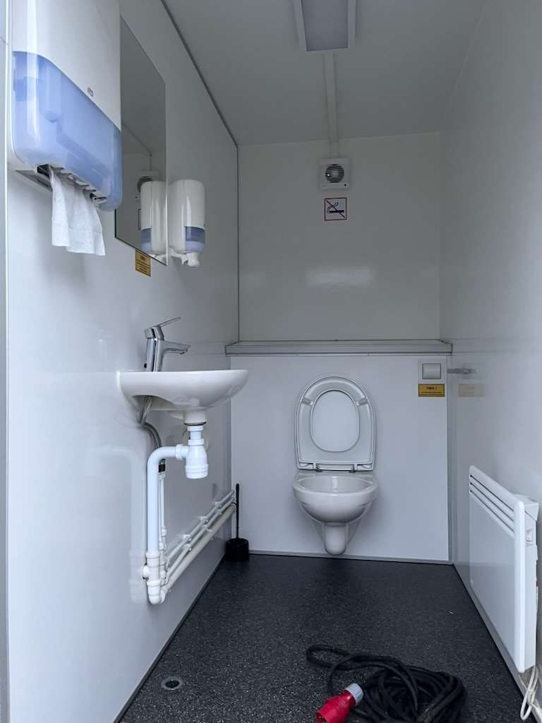 6 rums toiletvogn 110mm kloak thumbnail 1