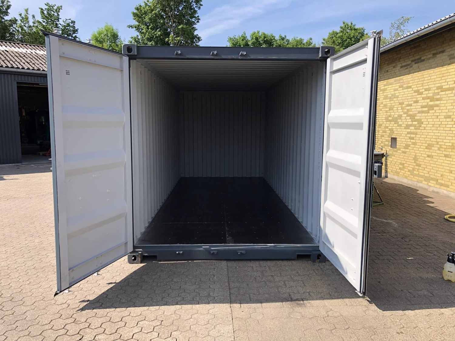 20 fods container thumbnail 1